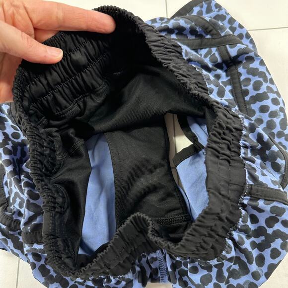 Lululemon Shorts Womens 6 Blue Black Tracker Ace Spot Lullaby Athletic Gym Run - Picture 5 of 10